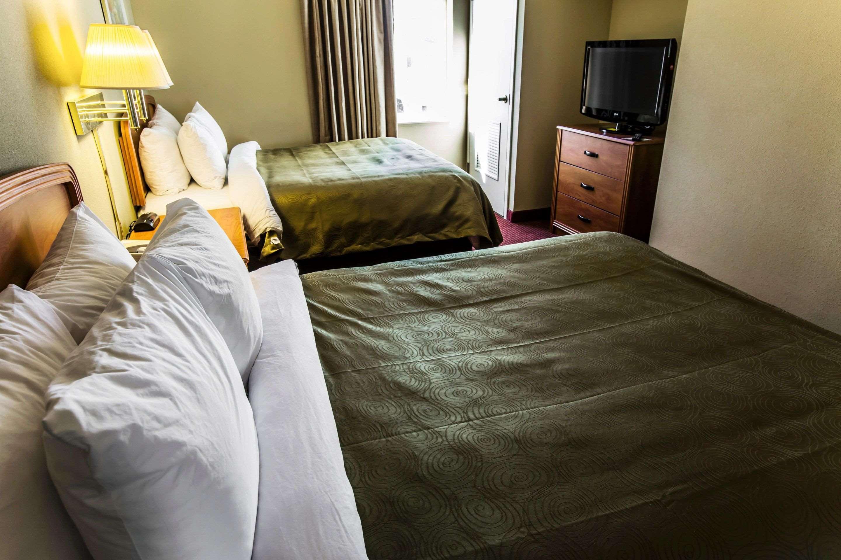 Mainstay Suites Wilmington - University Area Eksteriør billede