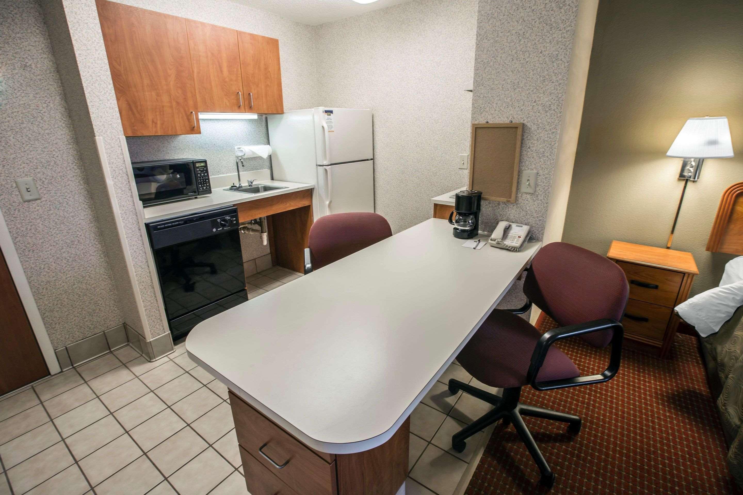 Mainstay Suites Wilmington - University Area Eksteriør billede