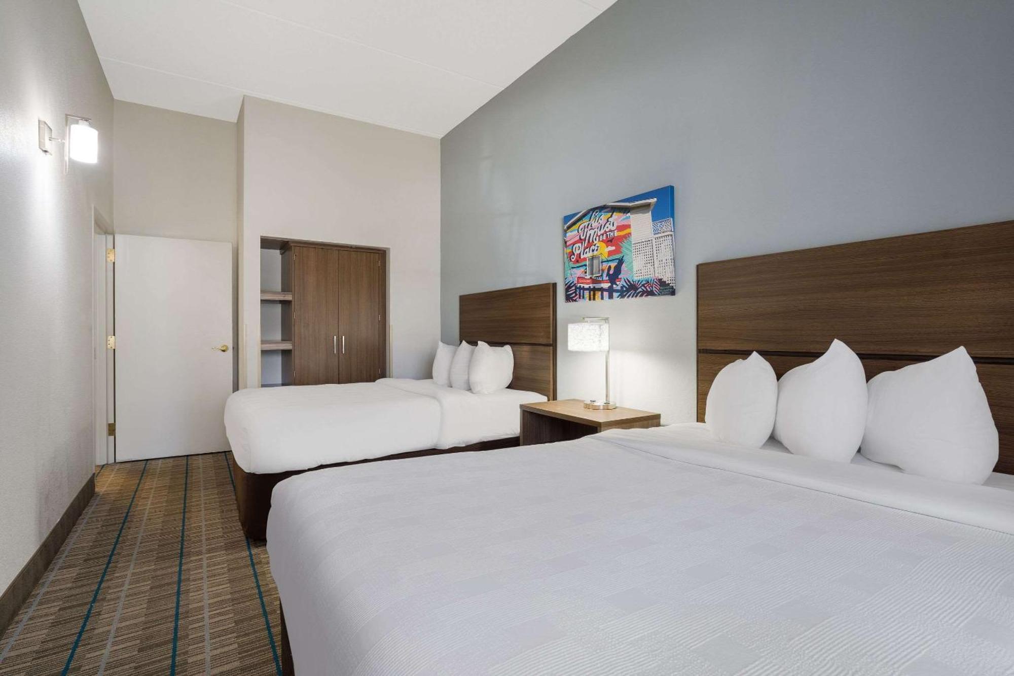 Mainstay Suites Wilmington - University Area Eksteriør billede