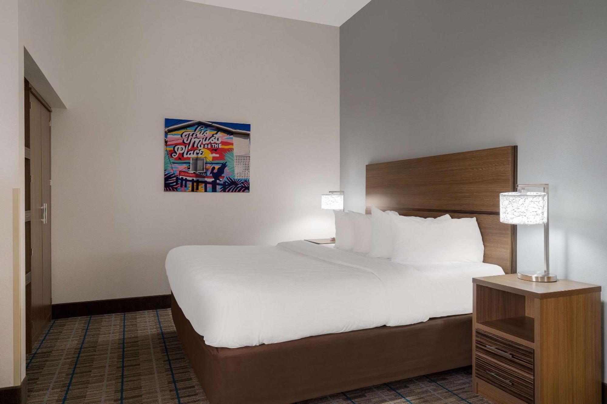Mainstay Suites Wilmington - University Area Eksteriør billede