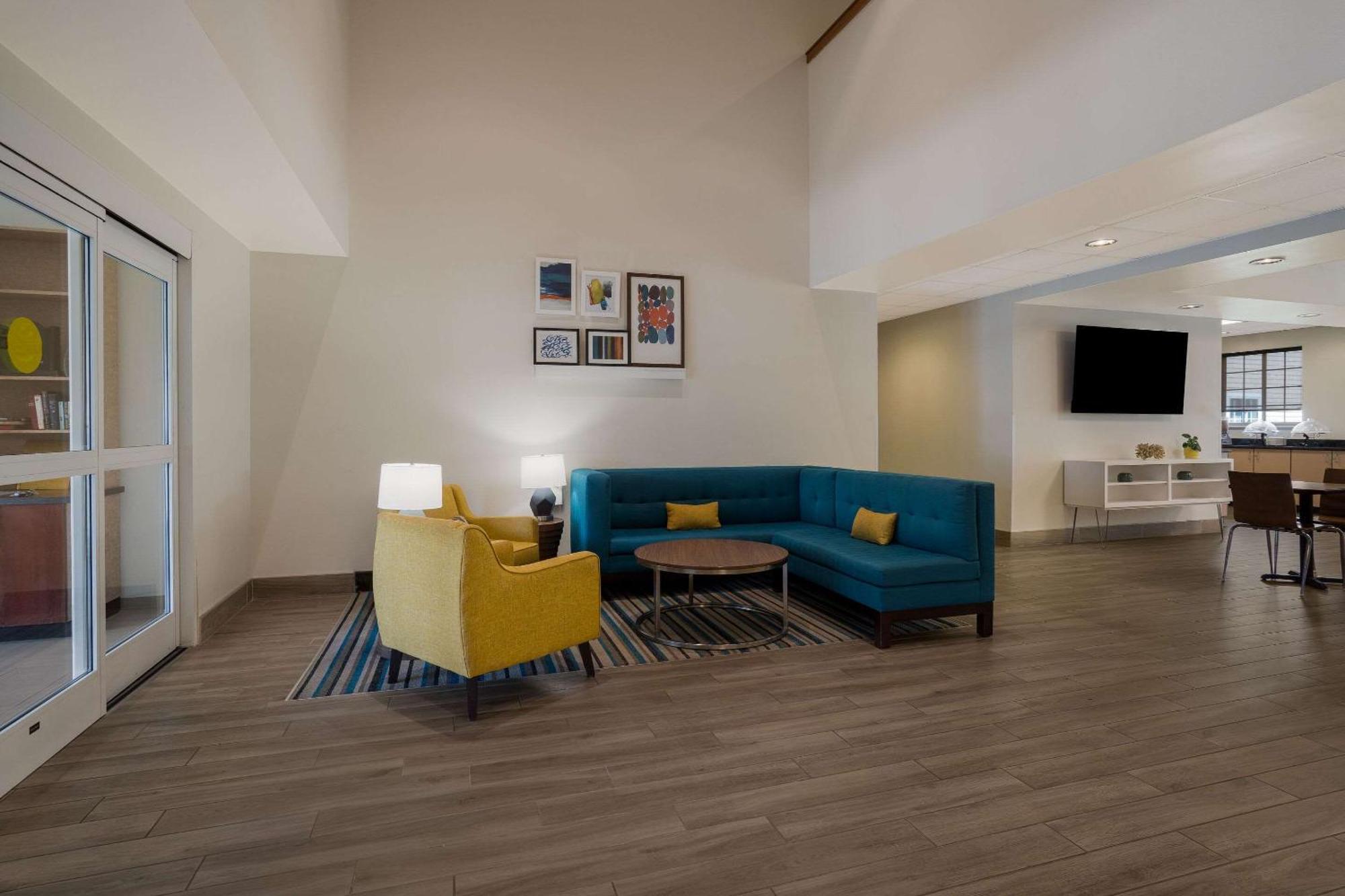 Mainstay Suites Wilmington - University Area Eksteriør billede