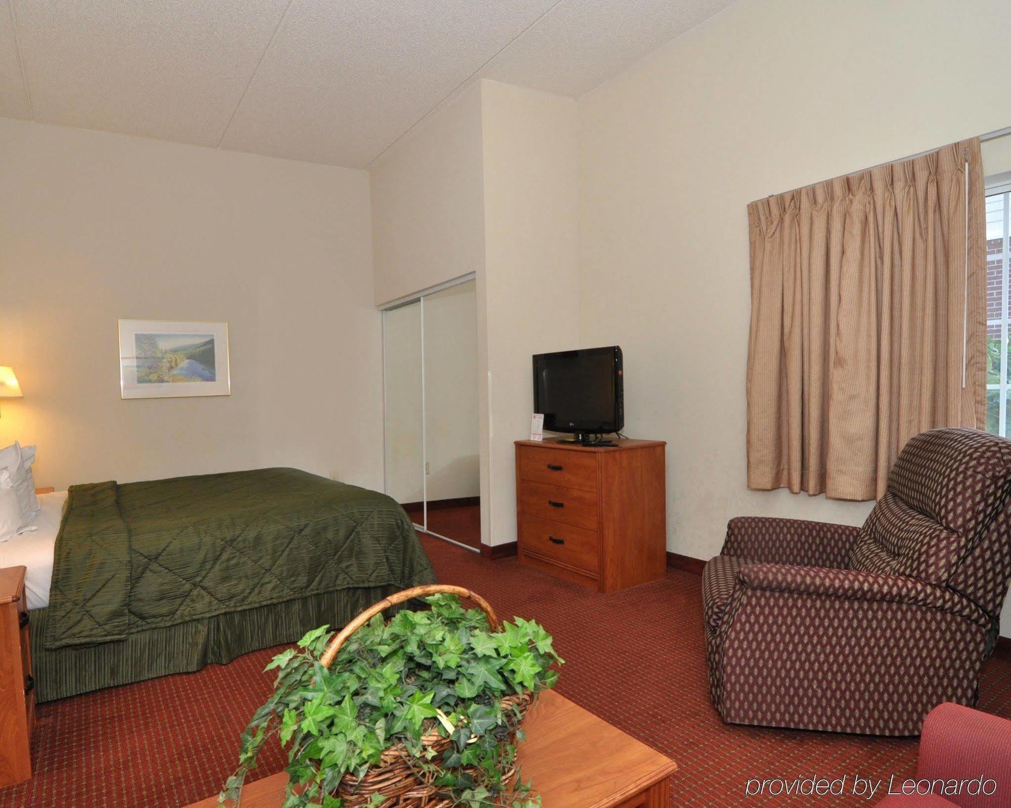 Mainstay Suites Wilmington - University Area Eksteriør billede