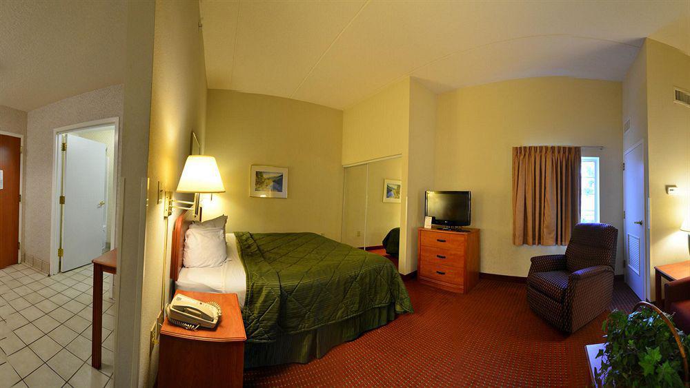 Mainstay Suites Wilmington - University Area Eksteriør billede